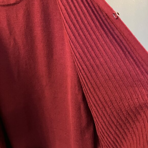 Sag Harbor Women's NWOT Burgundy Mock Layer Sweater Medium - Picture 5 of 7